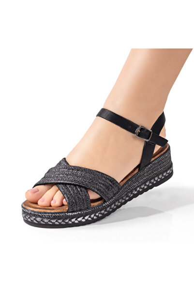 Modlet.ro Sandale negre cu platformă și baretă pentru femei MOD05039