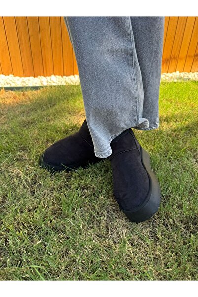 Saltopik Μίνι μπότες με μαύρη σουέτ επένδυση από γούνα και χοντρή σόλα