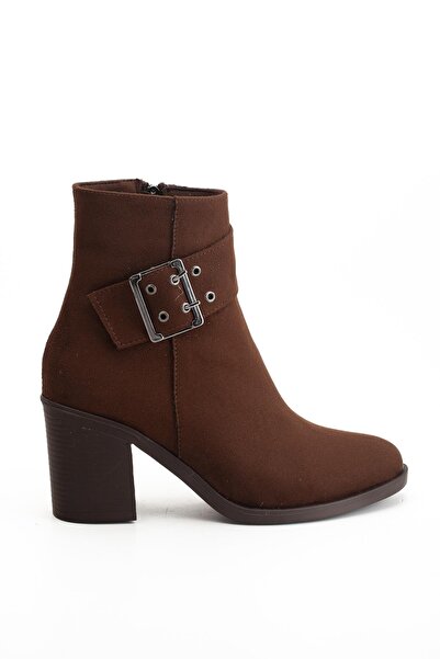 Dilimler Ayakkabı Γυναικείες μπότες με τακούνι καφέ σουέντ με πλαϊνή πόρπη