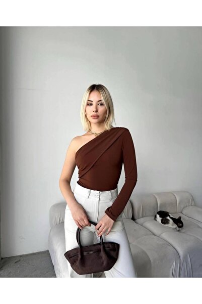 seymaboutique Vatkalı tek omuz bluz