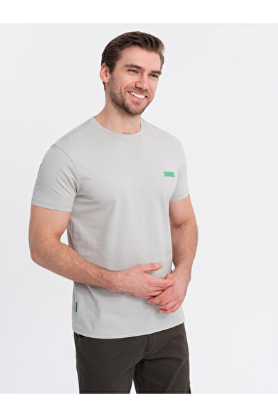 OMBRE Men's cotton t-shirt with green patch on chest - light grey V2 OM-TSCT-0151 S