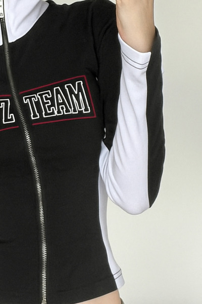 Touz Team Printed Zippered Black Crop