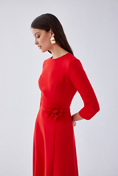 IDYL GÜL KEMERLİ ETEĞİ KLOŞ ELBİSE