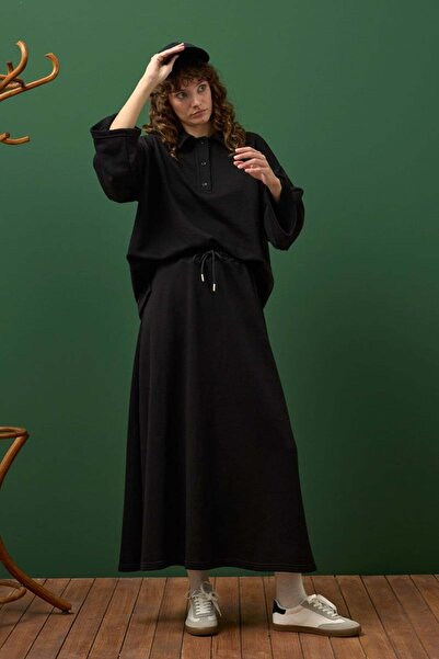 Ceylan Otantik Black 3 Thread Neckline Bodysuit & Skirt Set