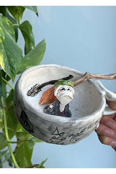visera Harry Potter Series Handmade Ceramic Mug with Albus Dumbledore Figure + Broomstick Shaped Spoon Gift