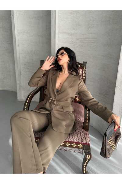 MYGİYİMİSTANBUL Σετ με παντελόνι με φαρδιά πόδια και μπλέιζερ με λεπτομέρεια ζώνης