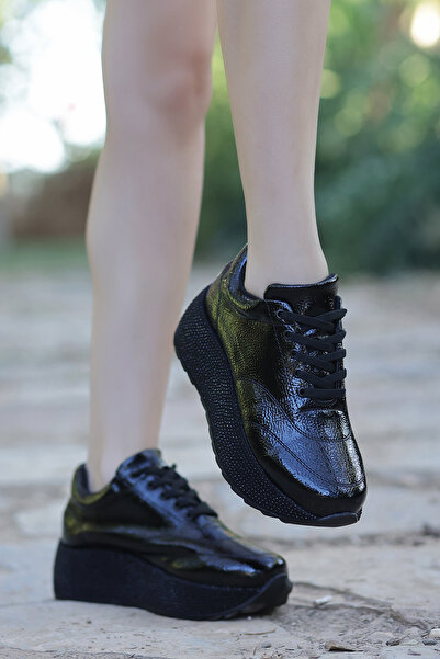 kajal ayakkabı حذاء رياضي LJN 07 ذو نعل حجري