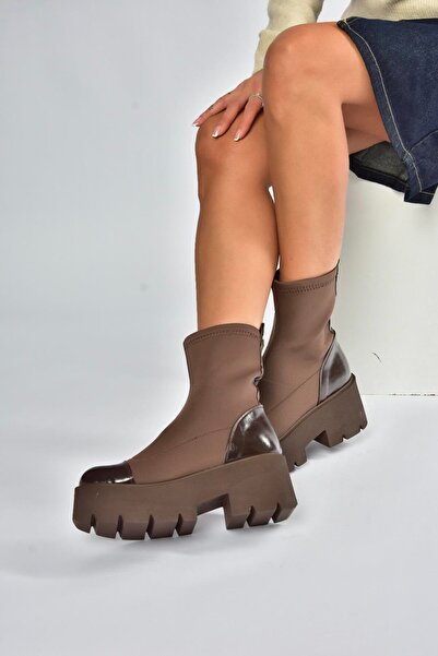 Fox Shoes V272902904 Γυναικείες μπότες με χοντρή σόλα από καφέ ύφασμα