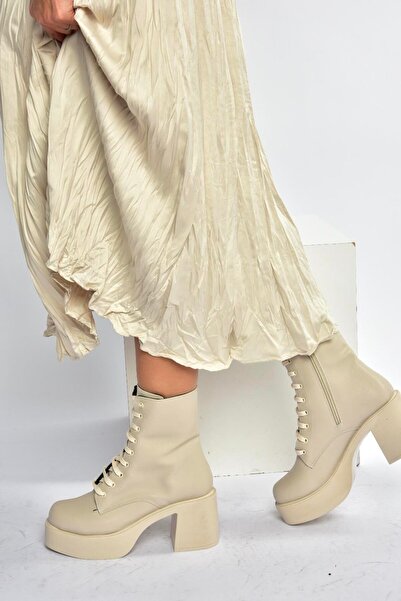 Fox Shoes V726681509 Bej Kalın Topuklu Bağcıklı Kadın Bot