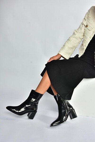 Fox Shoes V250330309 Siyah Kalın Topuklu Kadın Bot