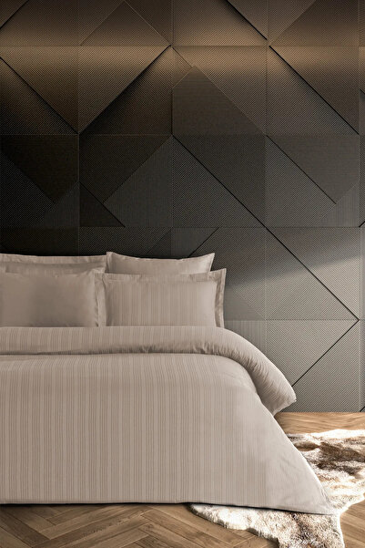 Pierre Cardin Beige Satin Bedding Set - Double Voyage