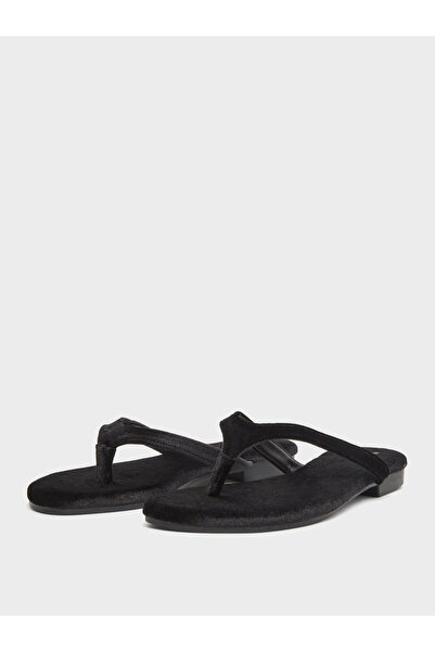 Styli Black Velvet Look Flat Sandals