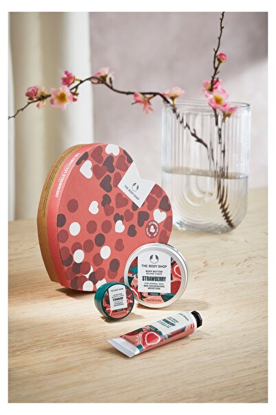 THE BODY SHOP Set Cadou The Sweetest Strawberry Heart Gift Box