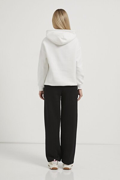 Arma Life Women's Kangaroo Pocket Hooded White Loose Sweatshirt