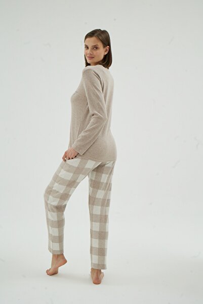 Sevim 16996 ΓΥΝΑΙΚΕΙΟ ΣΕΤ ΠΙΤΖΑΜΑ ΜΕ ΣΤΑΙΡΙΑ