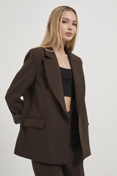 Arma Life Γυναικείο μπλέιζερ ARMALIFE 7560 με λεπτομέρεια αναδίπλωσης μανικιών