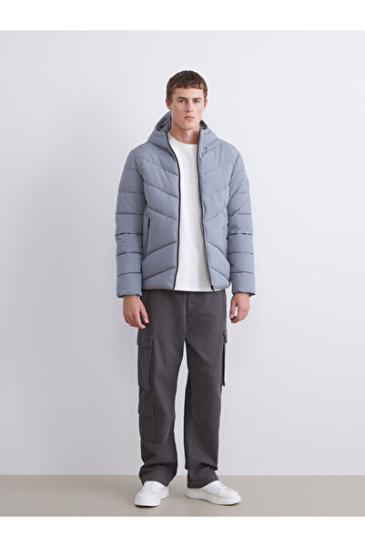 LC Waikiki Sparkling Choices from Shining Store |   Standard Mold Hooded Men's Puffer Jacket