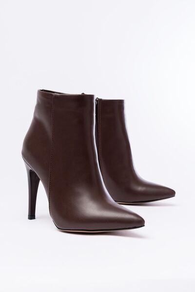 Rainon Store Burgundy Thin Heeled Zippered Boots – Elegance in Every Step