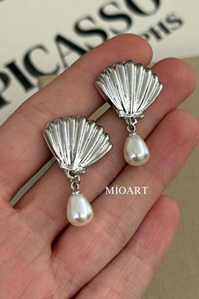 MioArt Gold Elegant Pearl Earrings with Pearl Detail