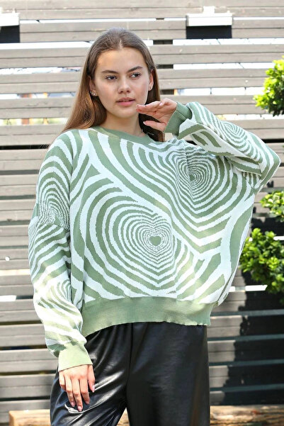 Ethab Ticaret White Heart Striped Sweater Mint