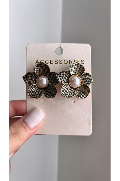 luxyansımalar أقراط مزخرفة بتفاصيل اللؤلؤ على الطراز القديم