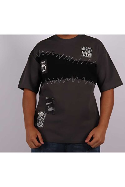 Red Planet Men’s Casual T-Shirt – Short Sleeve Crew Neck – Contrast Color Design