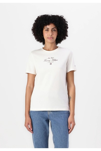 Tommy Hilfiger Plus ""تي شيرت تومي هيلفيغر القطني العادي للنساء