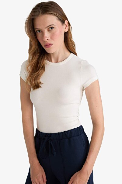 DeFacto Slim Fit Slim Fit Crew Neck Short Sleeve T-Shirt G2761Ax25Au