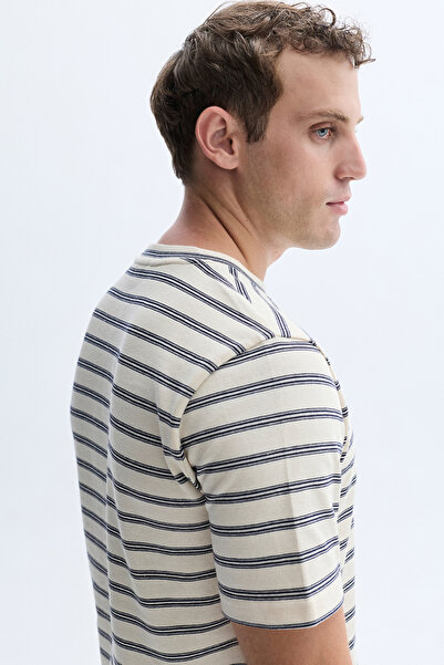 Mudo Striped Crew Neck T-Shirt