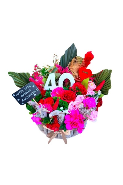 velve Aranjament floral Anniversary, cu flori din sapun si plante criogenate,...