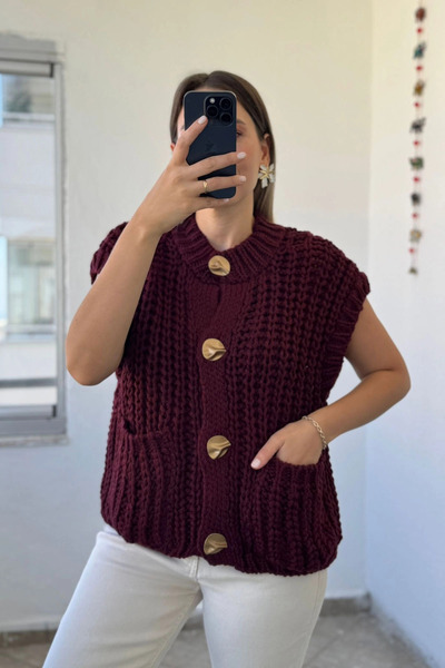 Kubos Moda Pocket Detail Wool Knit Burgundy Vest