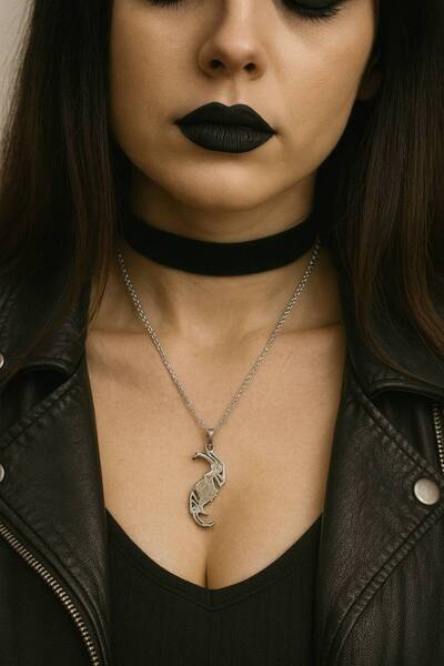 Yuchicly قلادة أنيقة على شكل سمكة للنساء والرجال - علامة الطبيعة