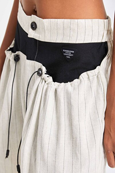 its basic Жіночі бежеві смугасті широкі штани особливого дизайну