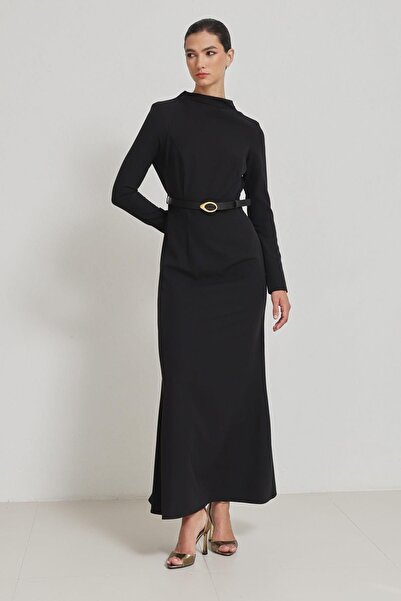 Setre Rochie neagră cu detaliu de centură în talie