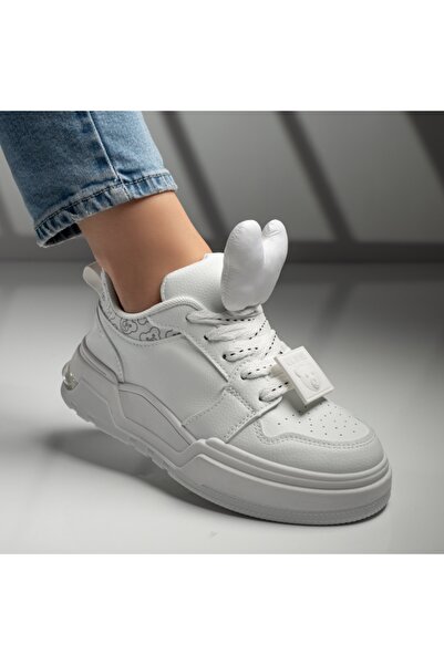 Modlet.ro Pantofi sport albi pentru femei cu detalii metalice MOD11869