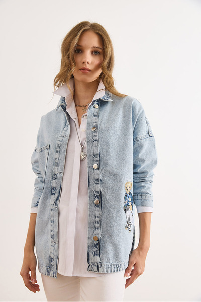 Olalook Kadın Açık Mavi Tek Cepli Ayıcık Nakışlı Denim Ceket CKT-19000472