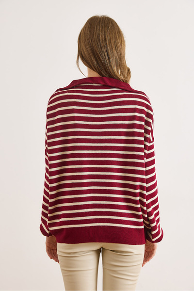 Olalook Women's Burgundy Stand Collar Zippered Loose Knit Sweater Kzk-19001001