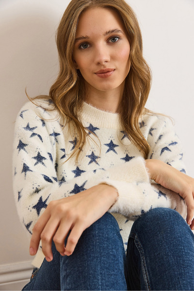 Olalook Women's White Star Detailed Beard Knitwear Sweater Kzk-19001008