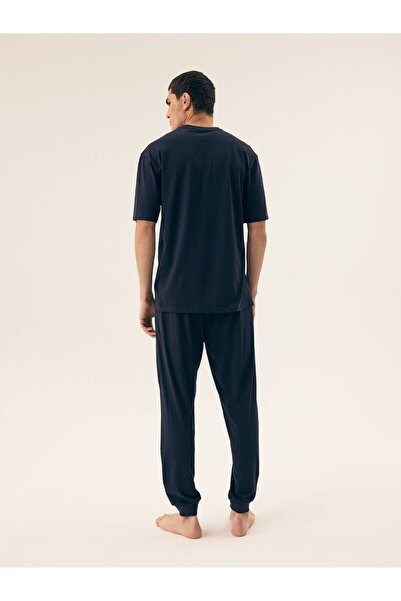 Henderson Modern stylish men's cotton pajamas that will provide lightness and comfort in wearing | Outpost