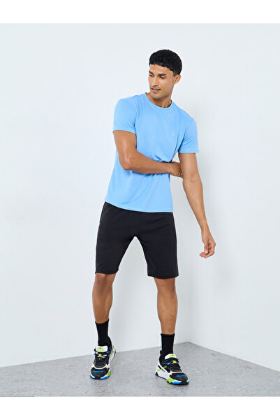 Styli Textured T-Shirt and Shorts Sports Fitness Set