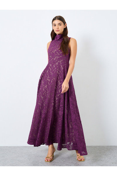 Styli Lace Sleeveless High Neck Maxi Dress