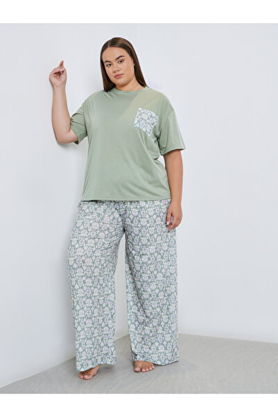 Styli Plus Damask Pocket Print T-Shirt and Pyjama Set