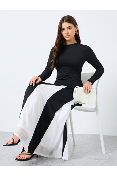 Styli فستان ماكسي بأكمام طويلة وقصة A بألوان متعددة