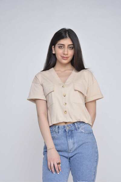 mica Short Cropped Button-Front Shirt with Pockets