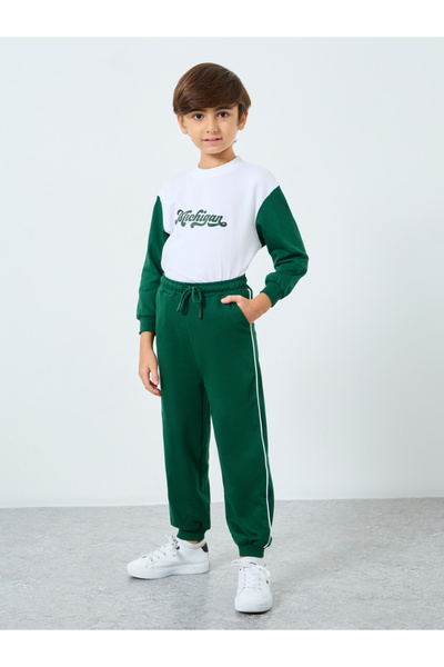Styli Boys Printed Sweatshirt and Joggers Set