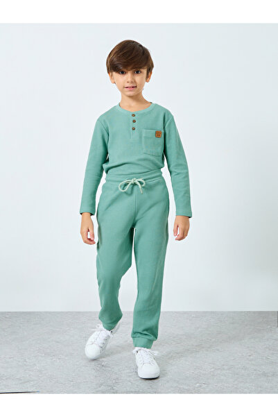 Styli Boys Green Waffle Knit T-Shirt and Joggers Set