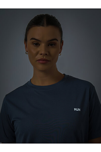 Styli Reflective Text Basic Short Sleeves Top