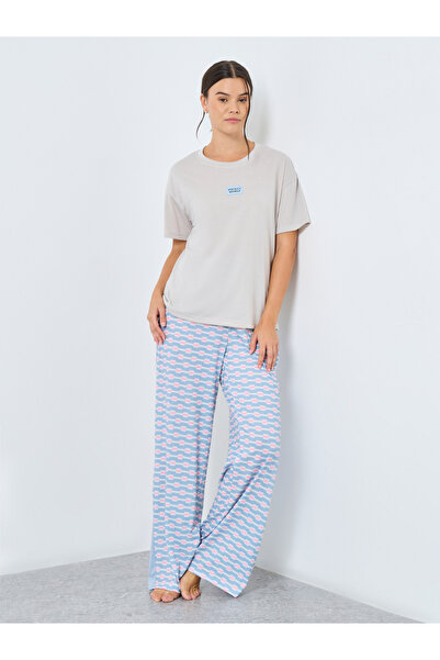 Styli طقم بيجاما بطبعة هندسية وتيشيرت برقعة على الكتف منسدلة