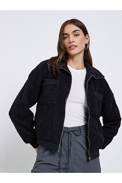 Styli جاكيت بومبر من الفرو الصناعي باللون الأسود بقصّة عادية