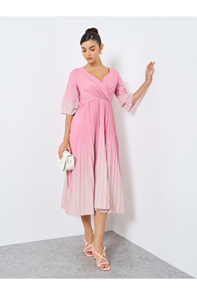 Styli Amber Print Pleated A-Line Midi Dress